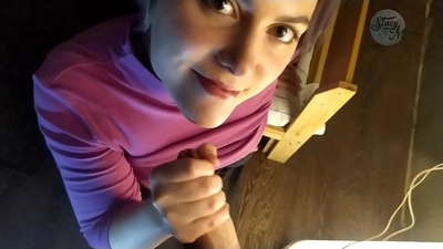 ಡಿಕ್ ಪ್ಲಾಟ್ ಮತ್ತು ಉತ್ತಮ ಆಳವಾದ ಗಲ್ಪ್ ಹೊಂದಿರುವ ವಿಶಿಷ್ಟ ರಷ್ಯನ್ ಹೋಮ್ ಪೋರ್ನ್